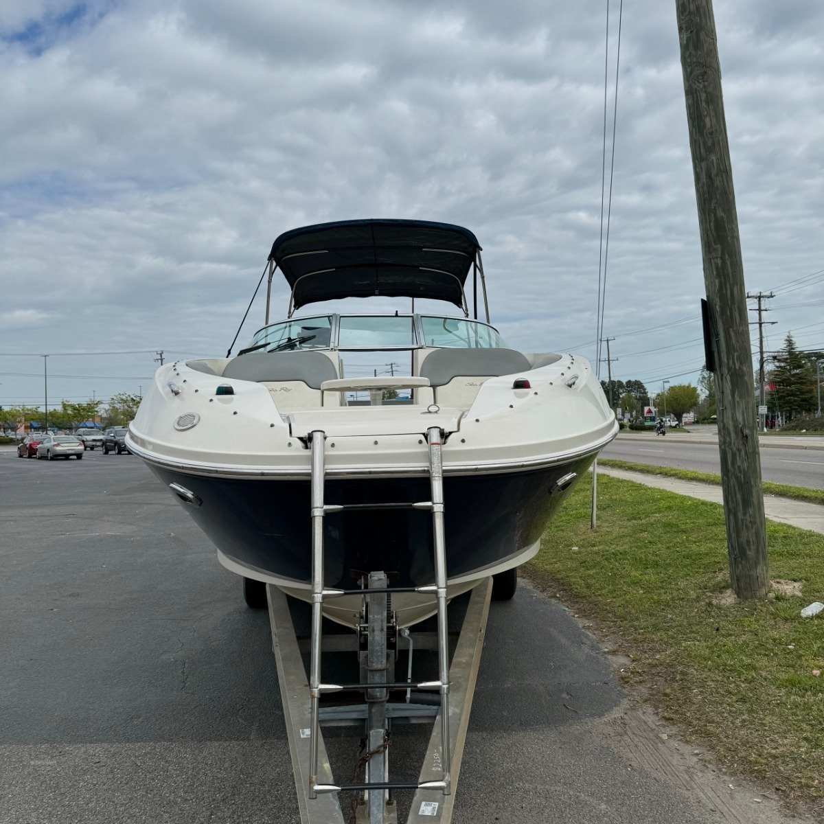 08 Sea Ray 260 Sundeck (Boat and Motor) thumbnail