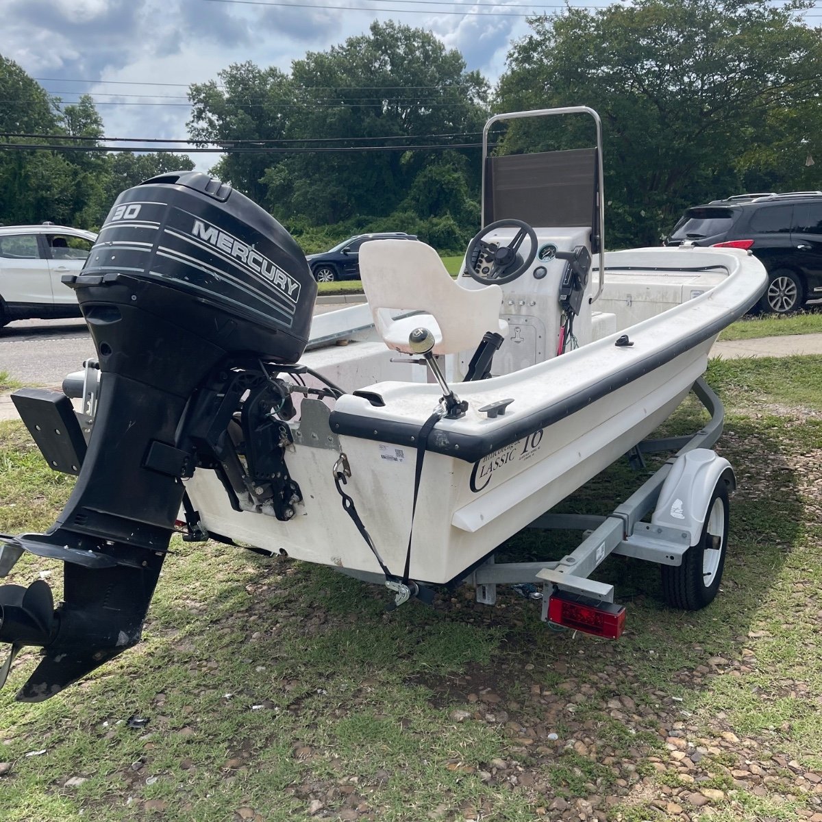 1994 Chincoteague Classic 16ft Center Console (PENDING) thumbnail