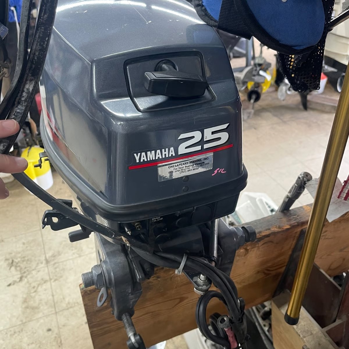 used outboard motors for sale 1997 Yamaha 25 HP 2-Stroke boat motor thumbnail