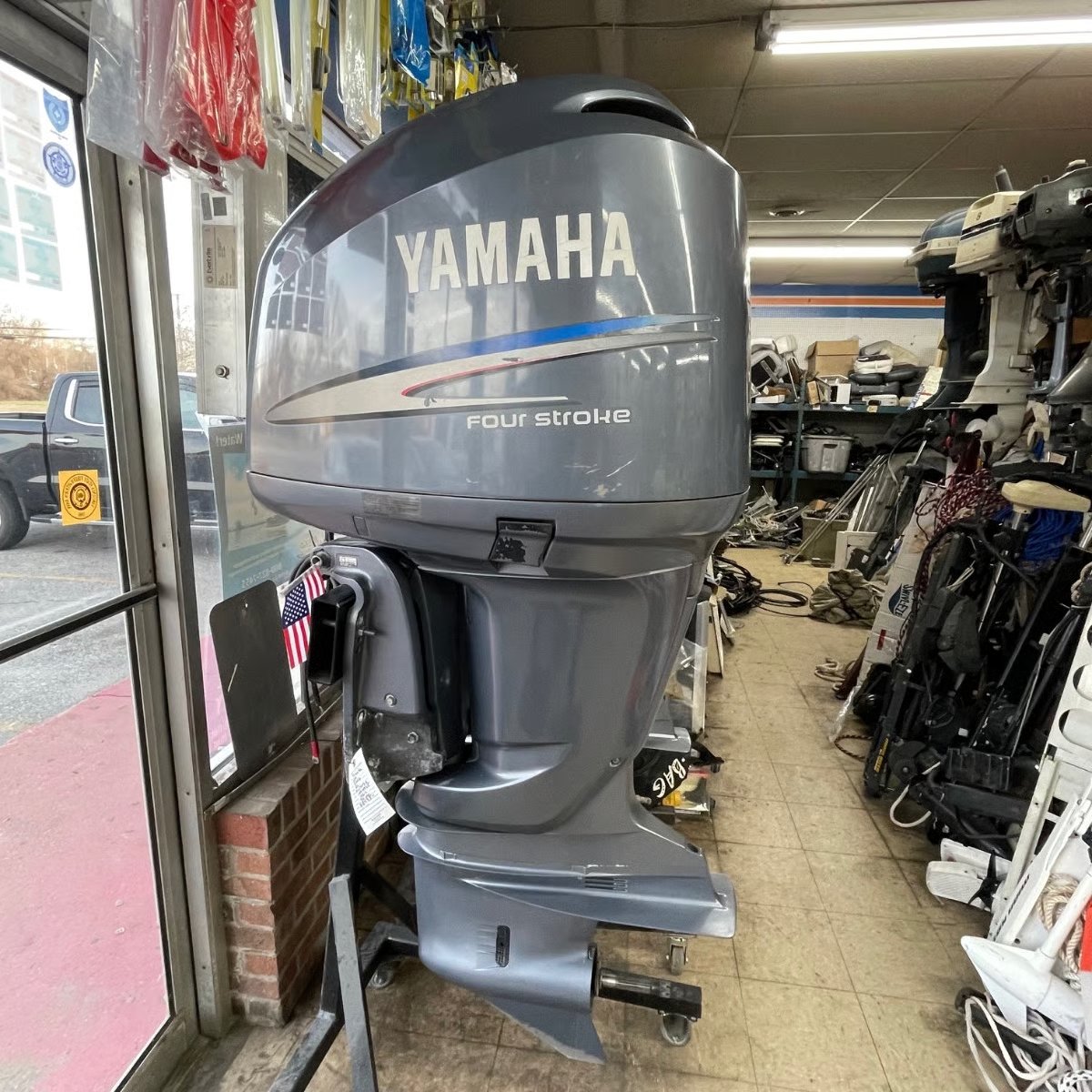 used outboard motors with warranty 2006 Yamaha 250 4-Stroke Outboard Motor