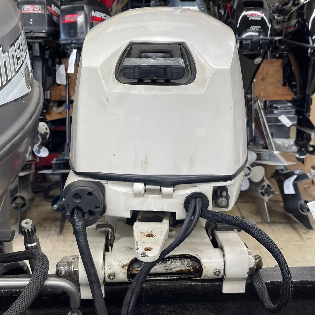 buy used outboard motor online 2010 Evinrude 25HP Etec Outboard Motor thumbnail